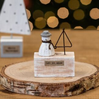 ‘Let It Snow’ Small Wooden Scene