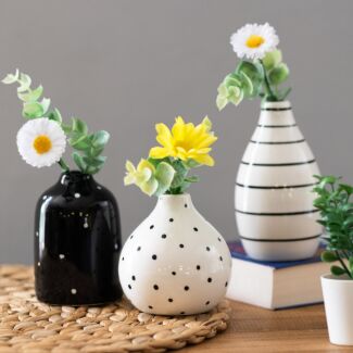 Monochrome Set of 3 Ceramic Bud Vases