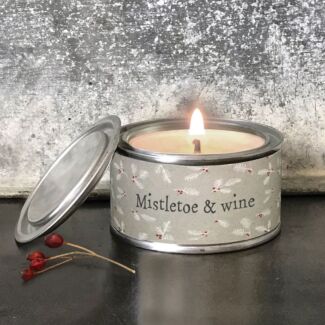 ‘Mistletoe & Wine’ Christmas Candle