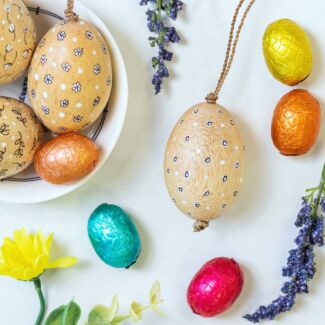 Dots Hanging Wooden Egg Decoration