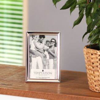 Silver-Plated Narrow Dotted Edge Photo Frame 4x6