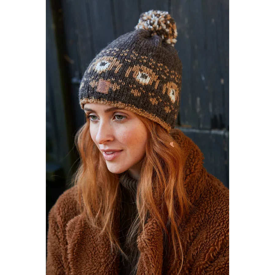 Beanie shop hat bobble